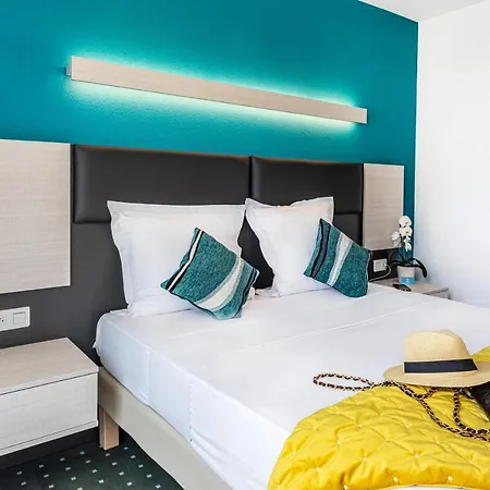 Hotel Jardin Croisette 3*